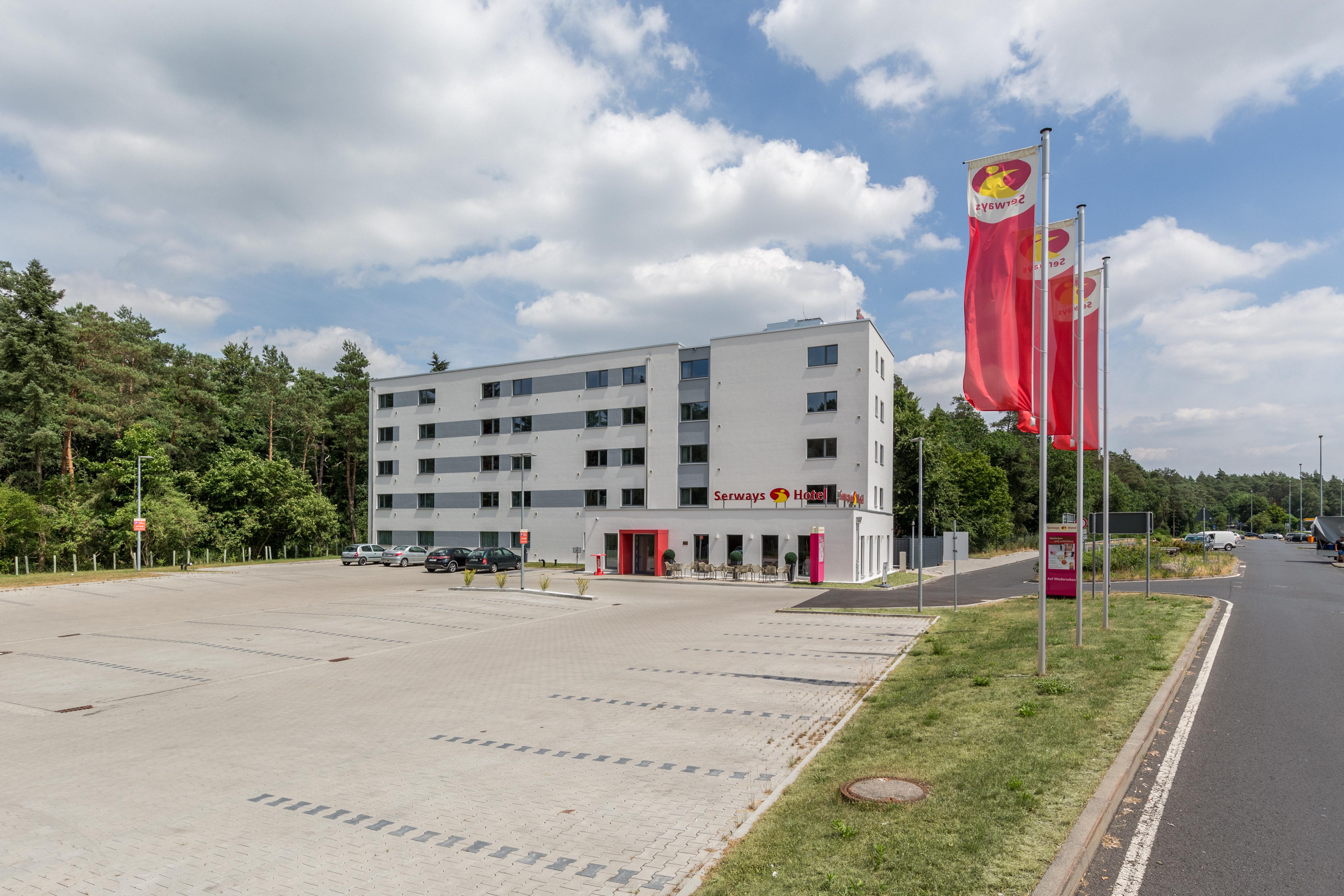 Serways Hotel Weiskirchen Nord Родгау Экстерьер фото